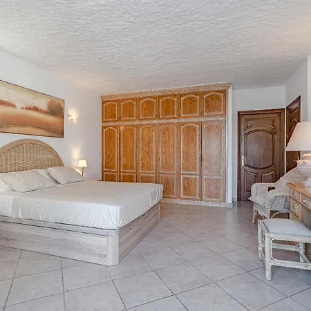 Vista Nautica Playa Paraiso * Адехе